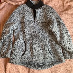Walmart girl’s XL Gray Sherpa